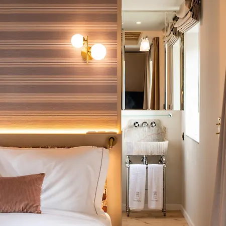 Dorothea Apartahotel 4*