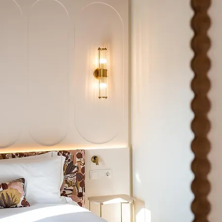 Dorothea Apartahotel