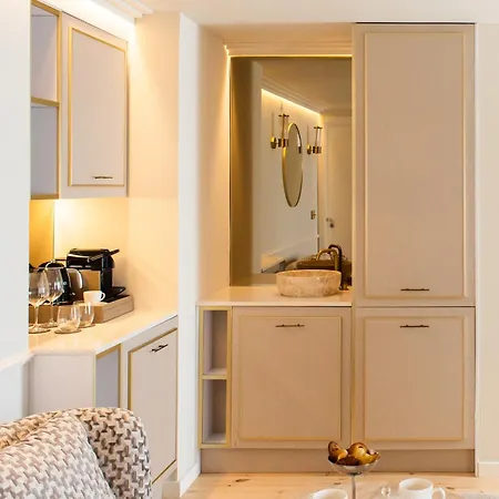 Dorothea Apartmanhotel 4*